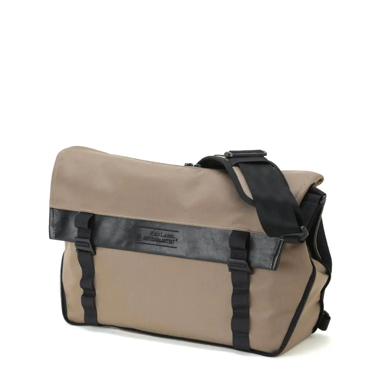 Artisan & Artist RDB-MG300 Messenger Bag