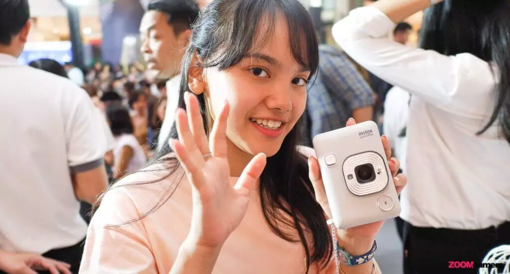 พาเที่ยวงานเปิดตัวพร้อมรีวิว Fujifilm Instax Mini LiPLAY กล้องฟิล์มสายพันธ์ใหม่ อัดเสียงได้ ใช้ง่าย พกพาสะดวก
