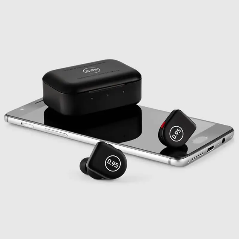 Master&Dynamic MW07 - หูฟังไร้สาย Leica PLUS EARPHONES FOR LEICA 0.95