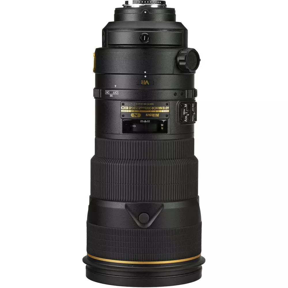 Nikon AF-S NIKKOR 300mm f2.8G ED VR II Lens