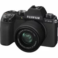 FUJIFILM X-S10 Mirrorless Digital Camera with 15-45mm Lens (ประกันศูนย์)